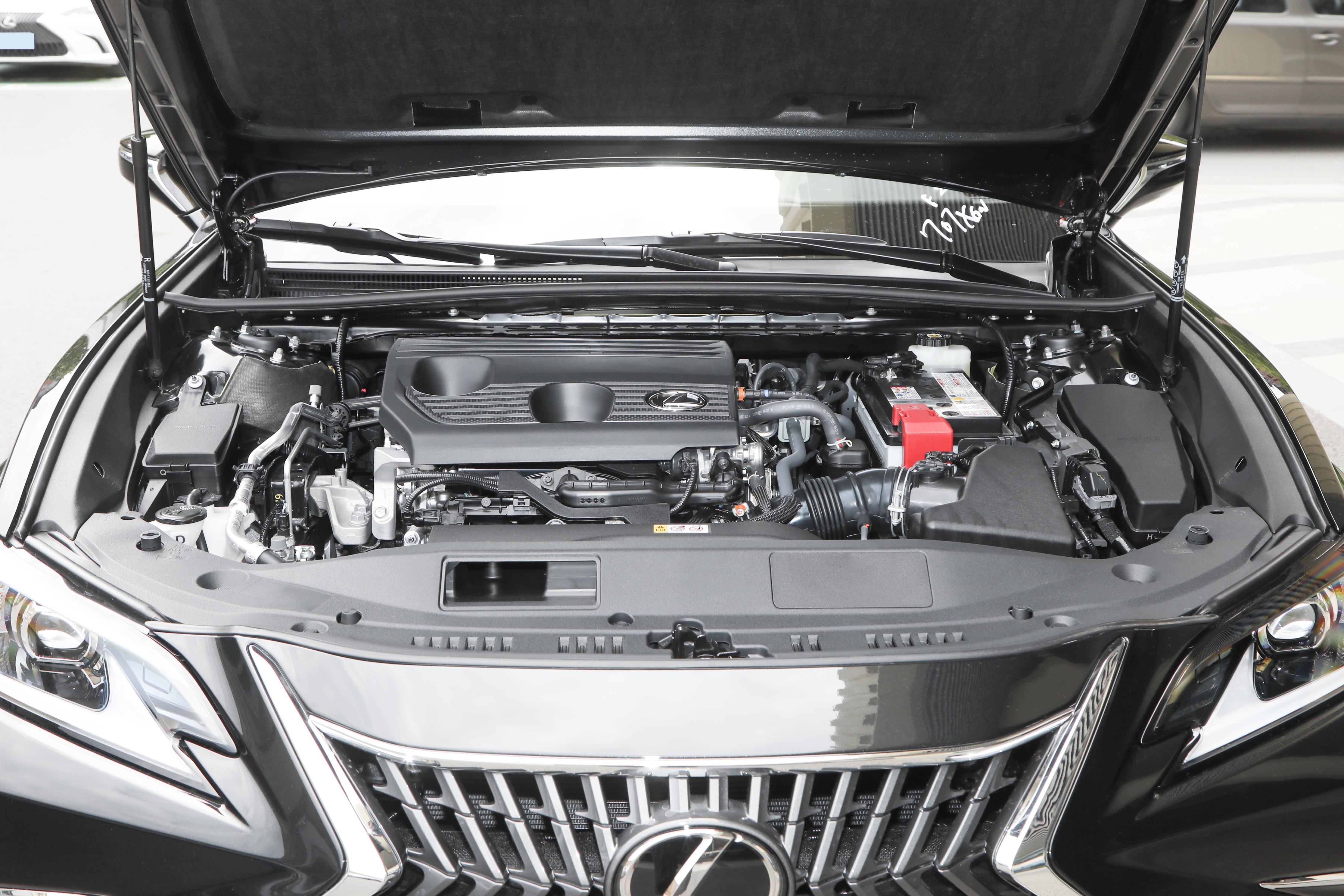 新款雷克萨斯es怎样选才好,雷克萨斯es200和es260300h怎么选