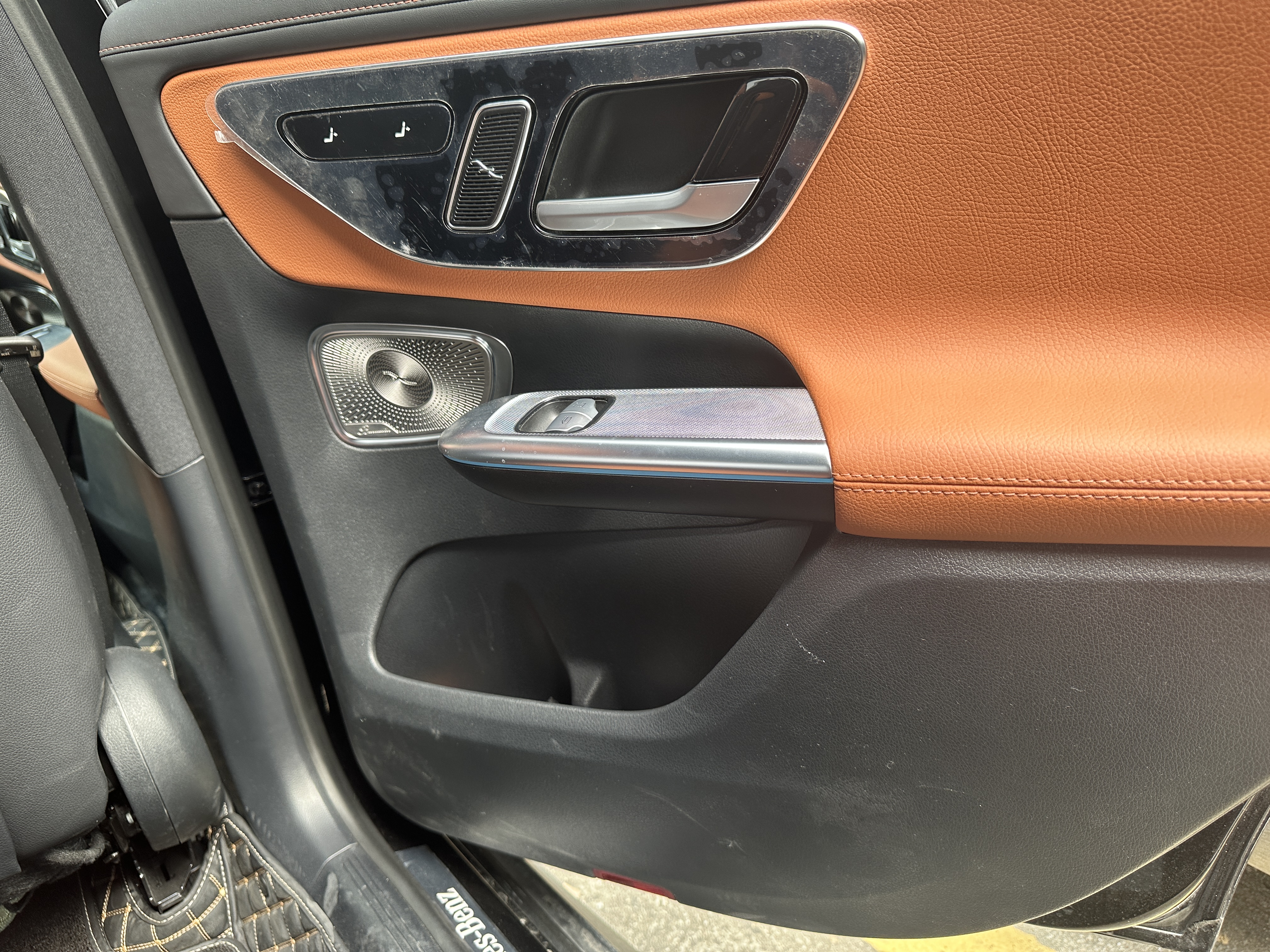 2021款奔驰glc260豪华型柏林之声,23款奔驰glc260l柏林之声音响