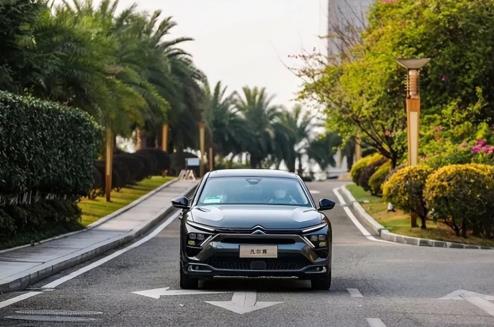 经典款凡尔赛二级车落地价,17万左右合资车凡尔赛值得购买吗