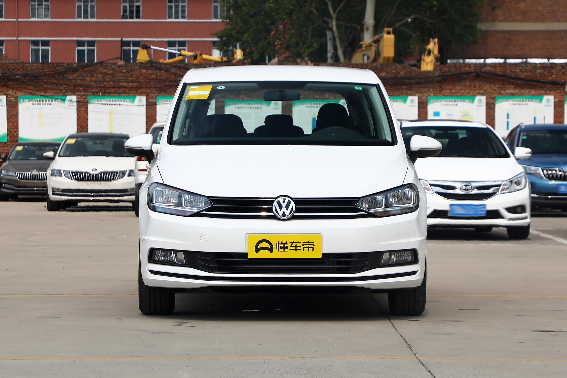 大众途安油耗市区11个油,大众途安l6座驾驶感受