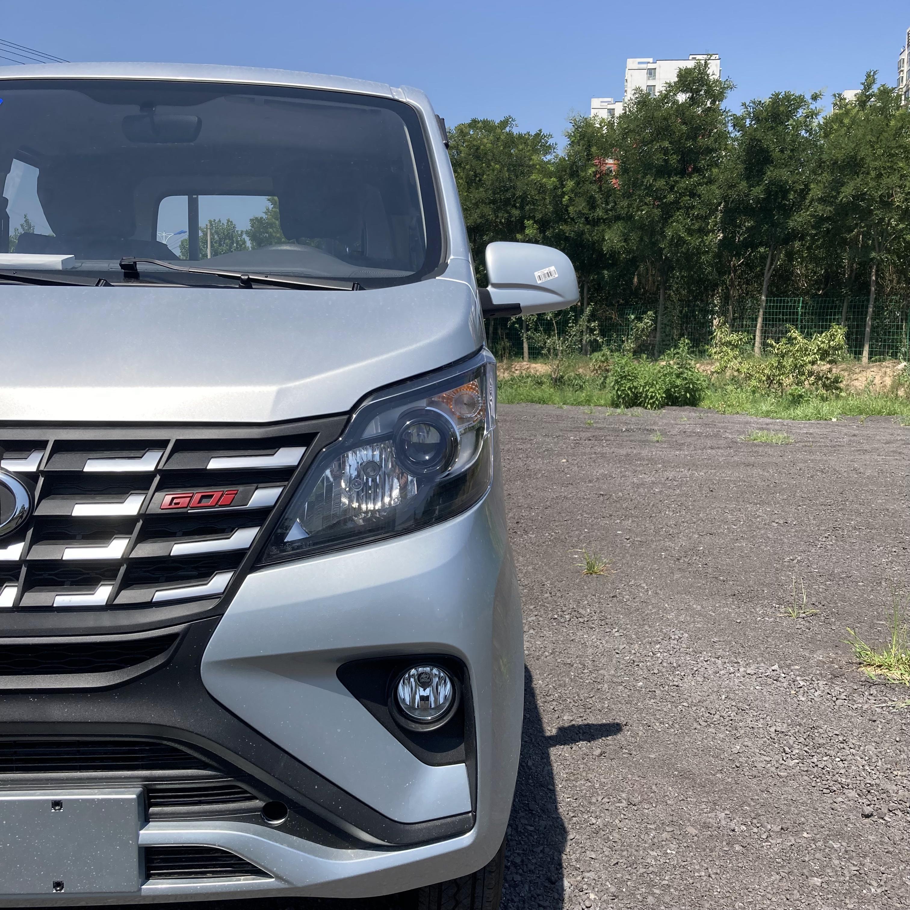 长安星卡对比荣光小卡,五菱之光小卡和长安星卡