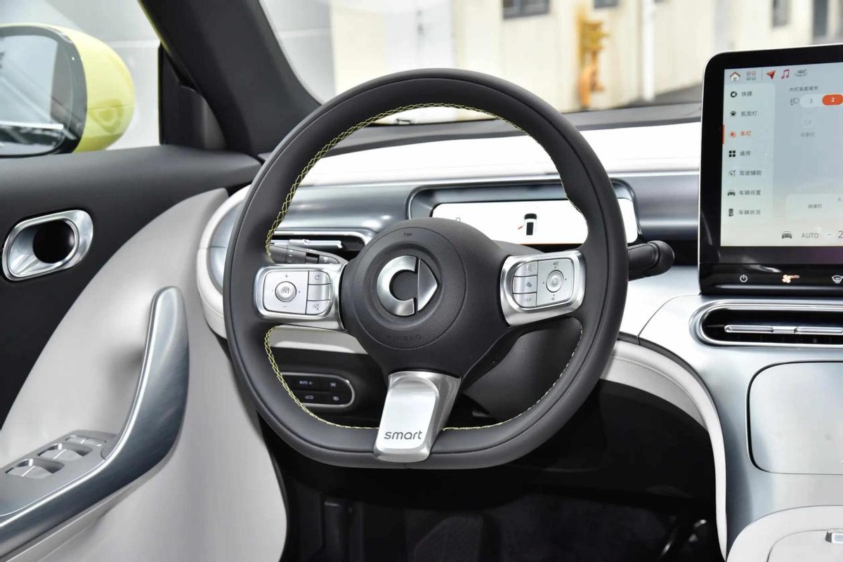 smart精灵高低配价格,售价万元smart精灵正式上市