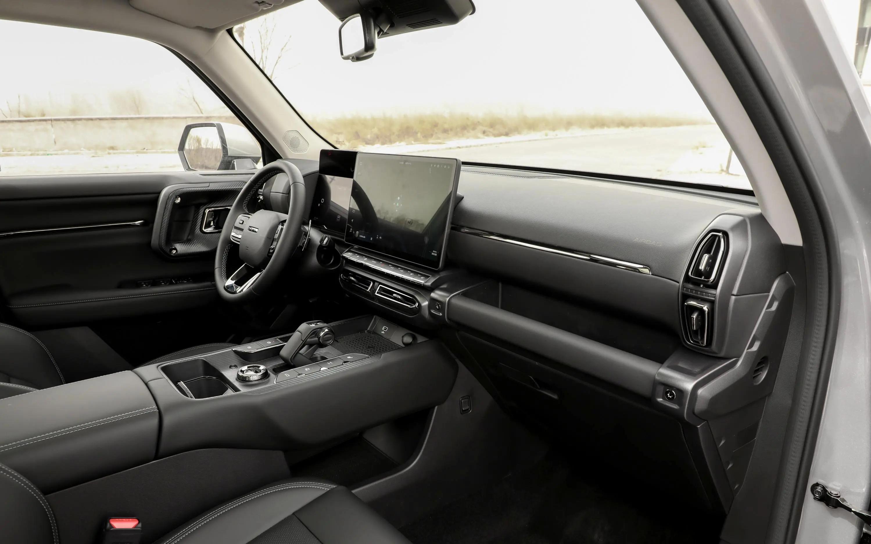 哈弗二代大狗燃油版1.5t,哈弗二代大狗2.0t四驱燃油版测评