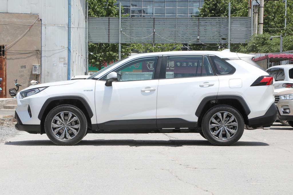 丰田荣放rav4下车后自动锁车,丰田rav4荣放油电混动