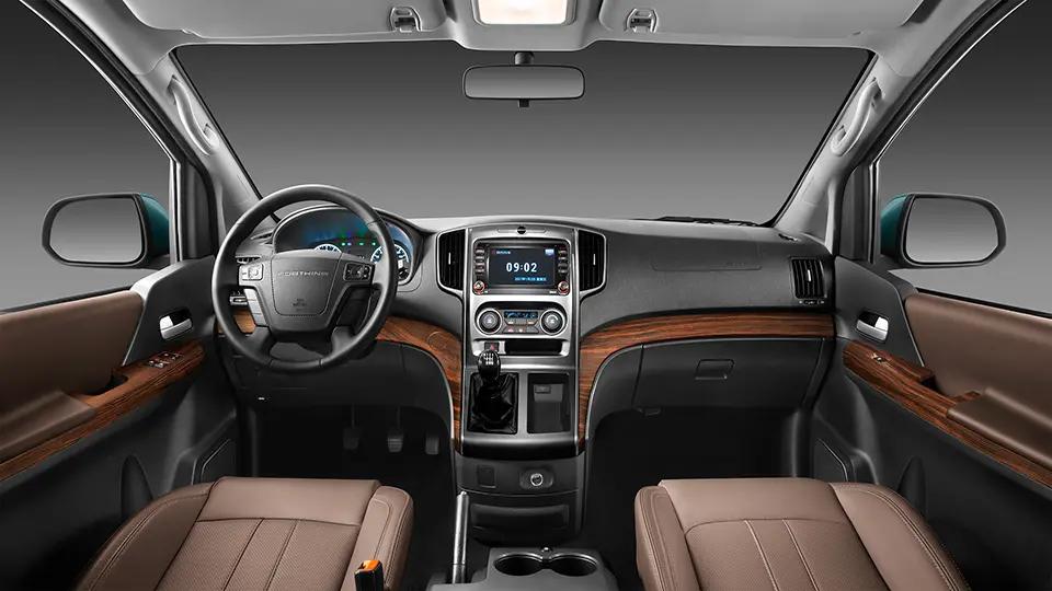 新款菱智plus空间,菱智plus天然气版