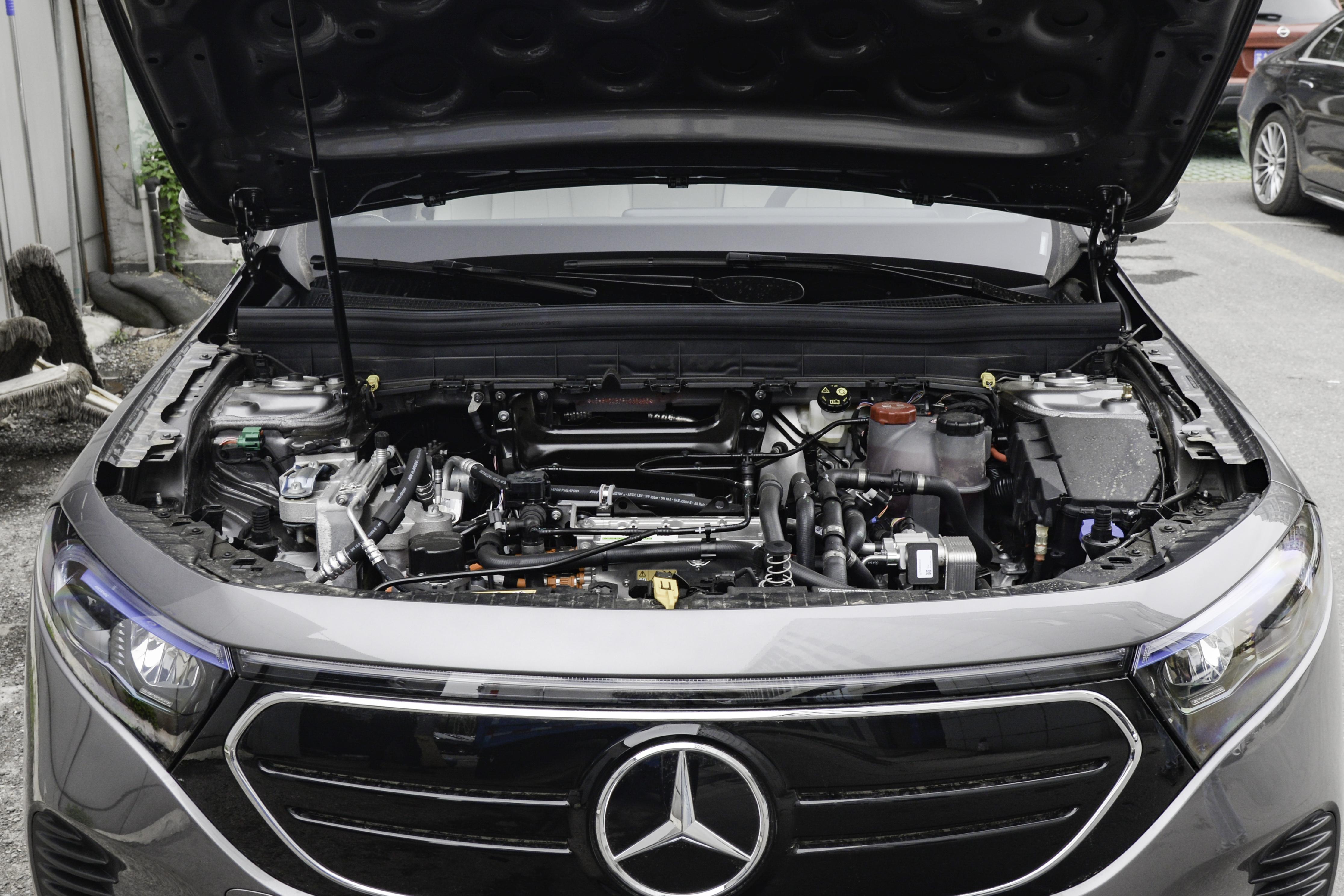 奔驰纯电动汽车eqb真实体验,奔驰eqb260黑色好看还是白色好看