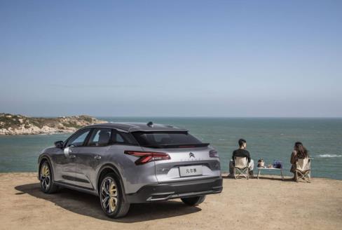 经典款凡尔赛二级车落地价,17万左右合资车凡尔赛值得购买吗