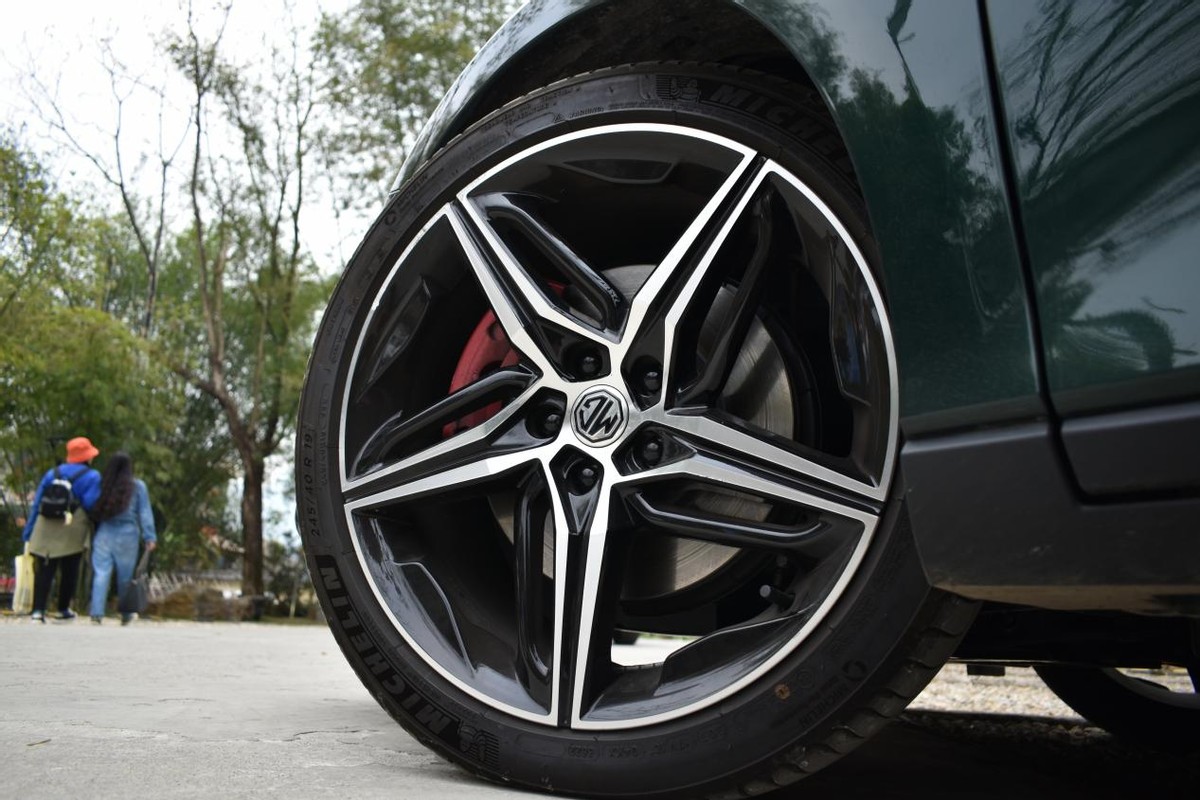 鍚嶇埖mg7缈″喎缈犺瘯椹捐溅 (鍙岄噸鎬ф牸璧涢亾璇曢┚涓婃苯鍚嶇埖mg7)