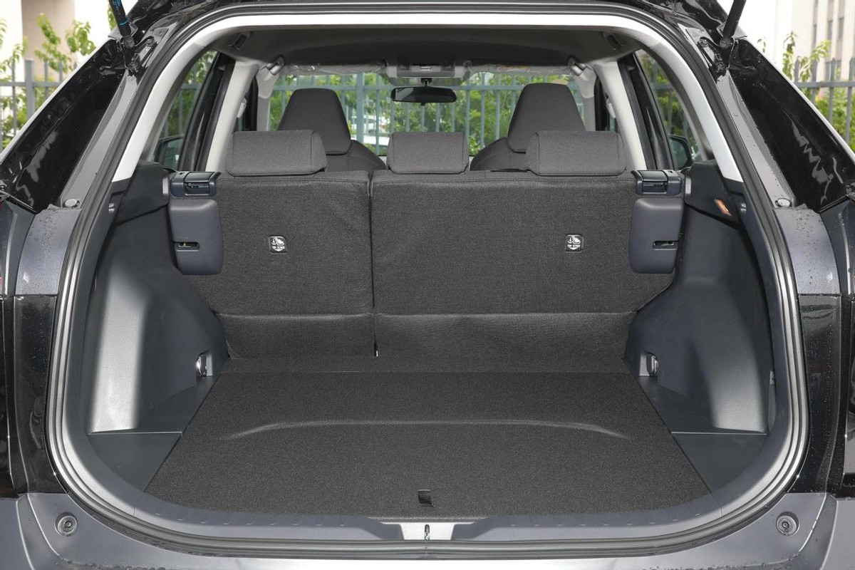 丰田威兰达2022新款七座现在优惠,丰田威兰达2.5四驱车主真实感受