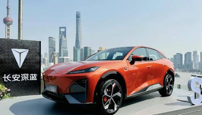 蔚来新能源车型销量排行,八月份汽车新能源销量排行榜蔚来