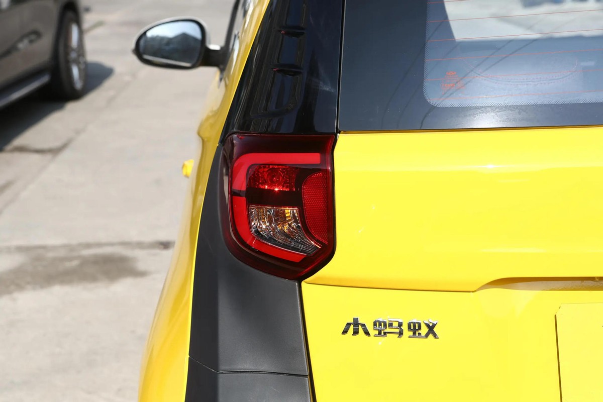 奇瑞小蚂蚁全方位测评,要豪华还要绿牌别错过奇瑞小蚂蚁