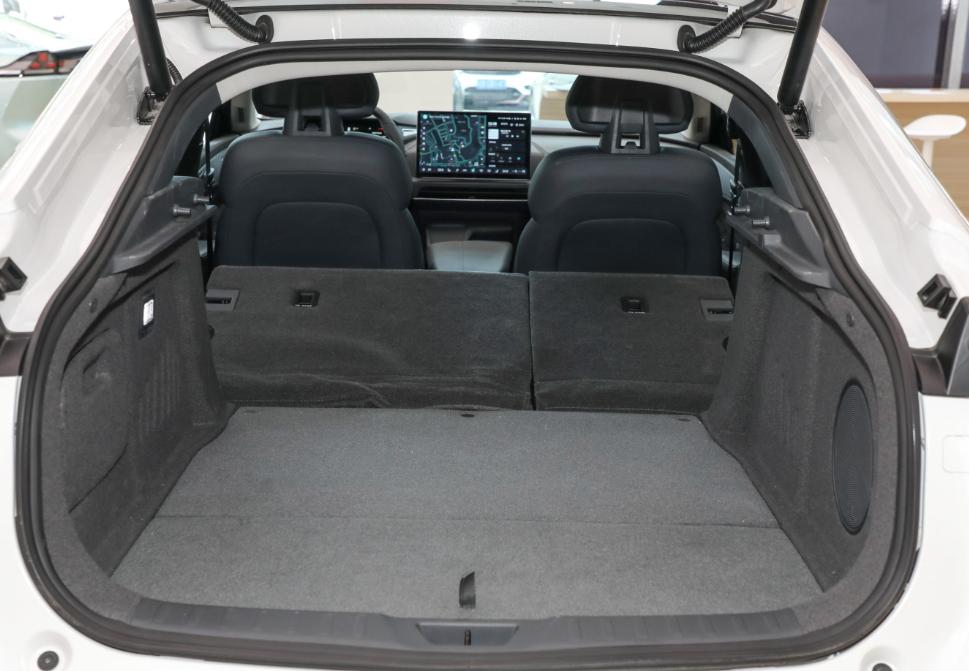 13-16万的纯电汽车哪款值得入手,26万元纯电中型轿车谁更好