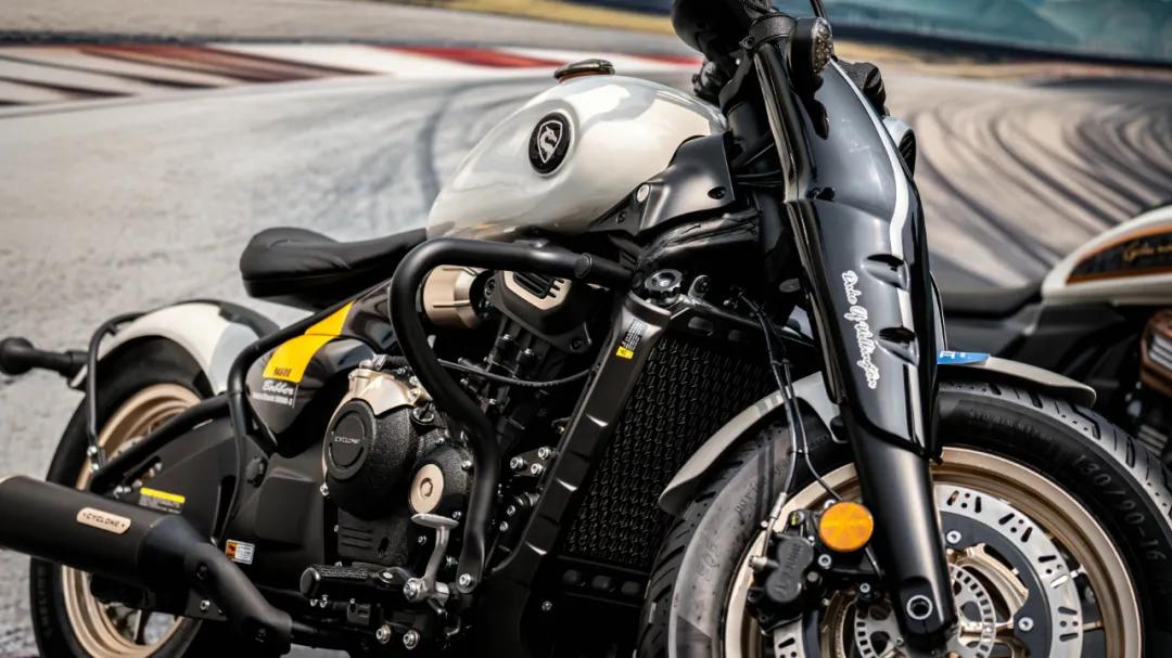 宗申week8改装bobber,宗申四缸2.8米新车