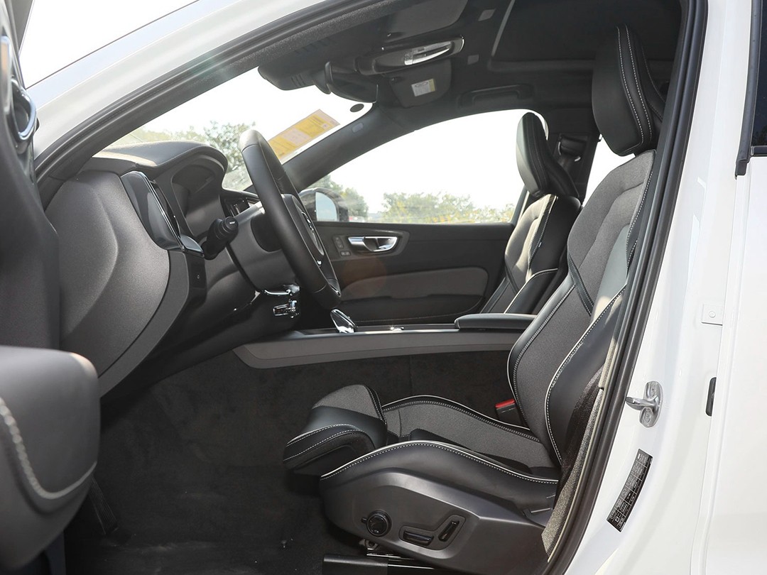 试驾沃尔沃xc60峡湾版,沃尔沃xc60峡湾版图片