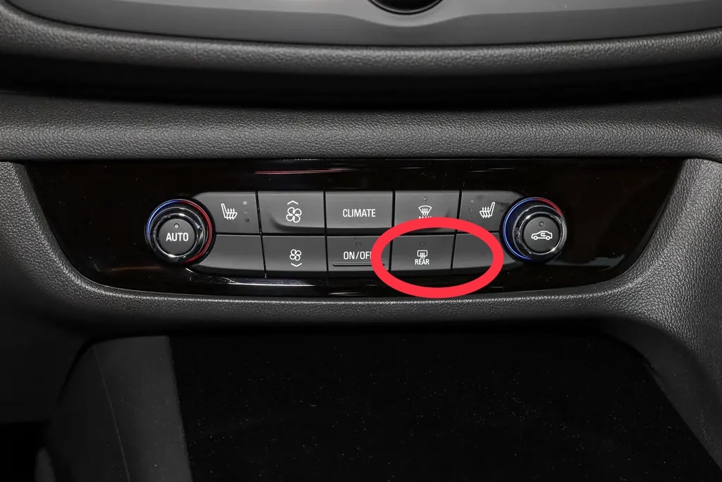 君威车镜自动折叠功能,君威有一键升窗功能吗