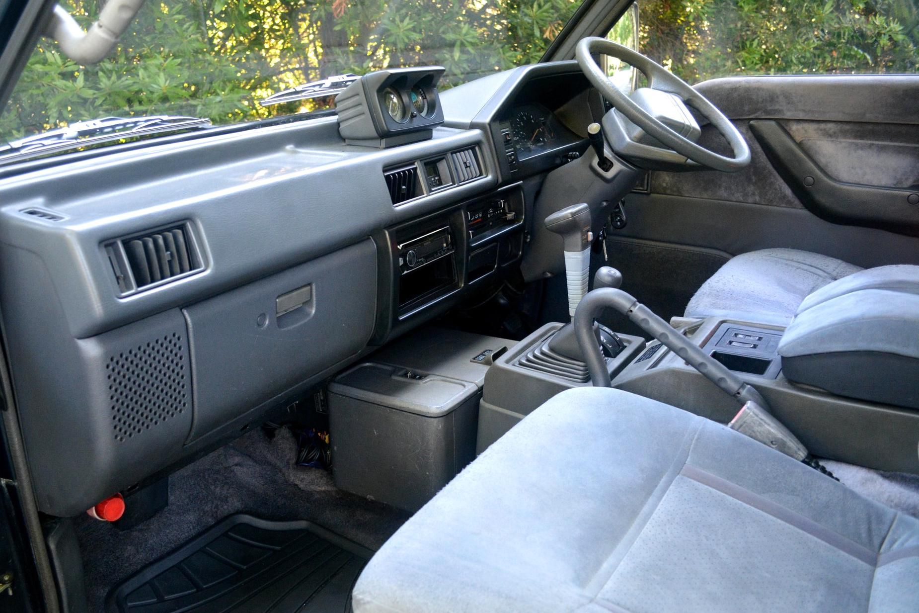 车龄32年的1990款三菱得利卡，至今仍是越野穿越玩家喜爱的车型