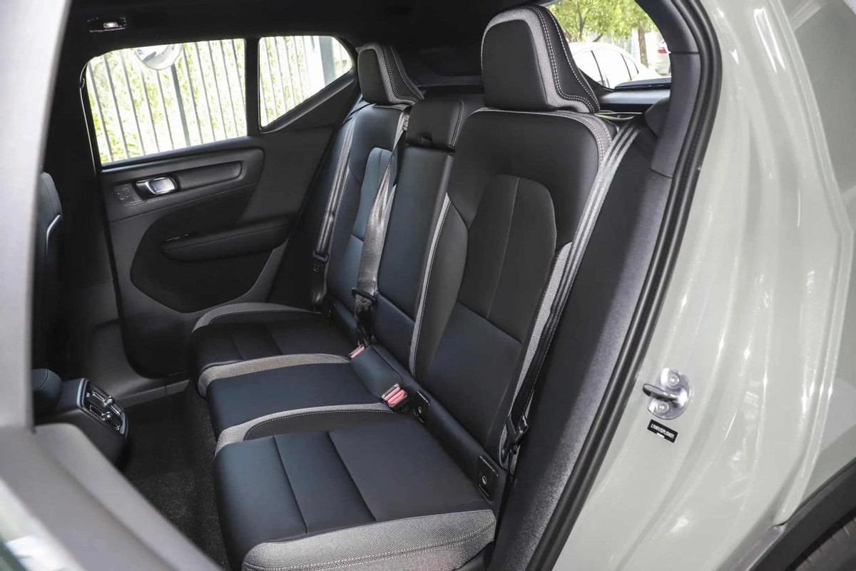 沃尔沃xc40和凯迪拉克xt4选哪个,沃尔沃xc40和凯迪拉克xt4怎么选