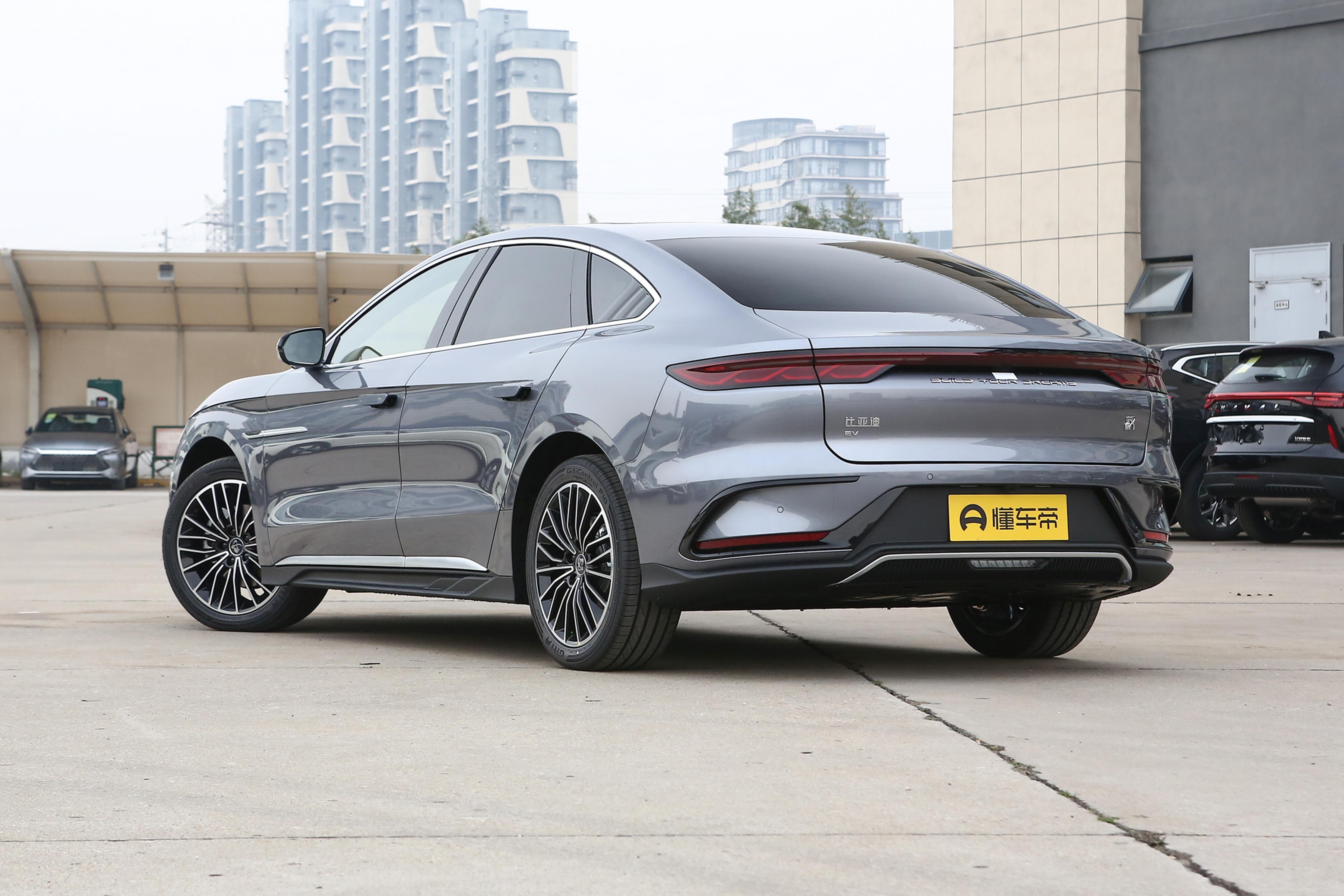 比亚迪汉dm-i121和汉ev715怎么选择,比亚迪汉ev715km尊荣版落地价格