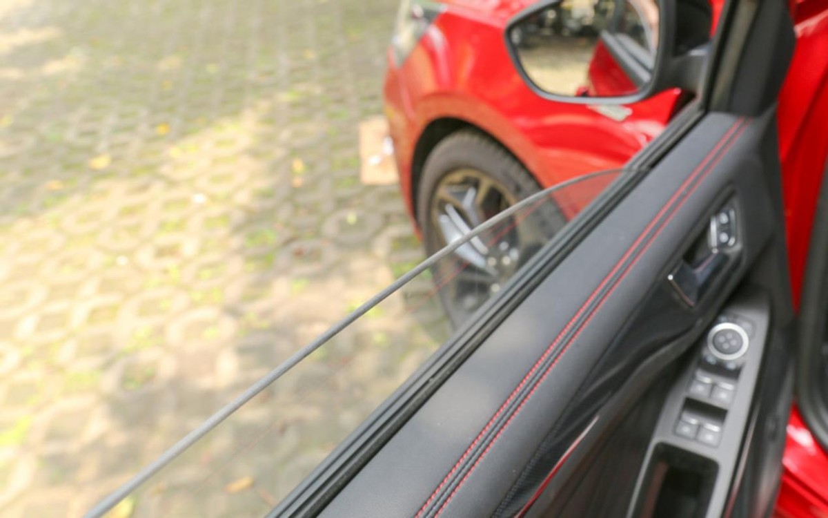 2022福特福克斯1.5t4缸试驾视频,新款福克斯换四缸发动机