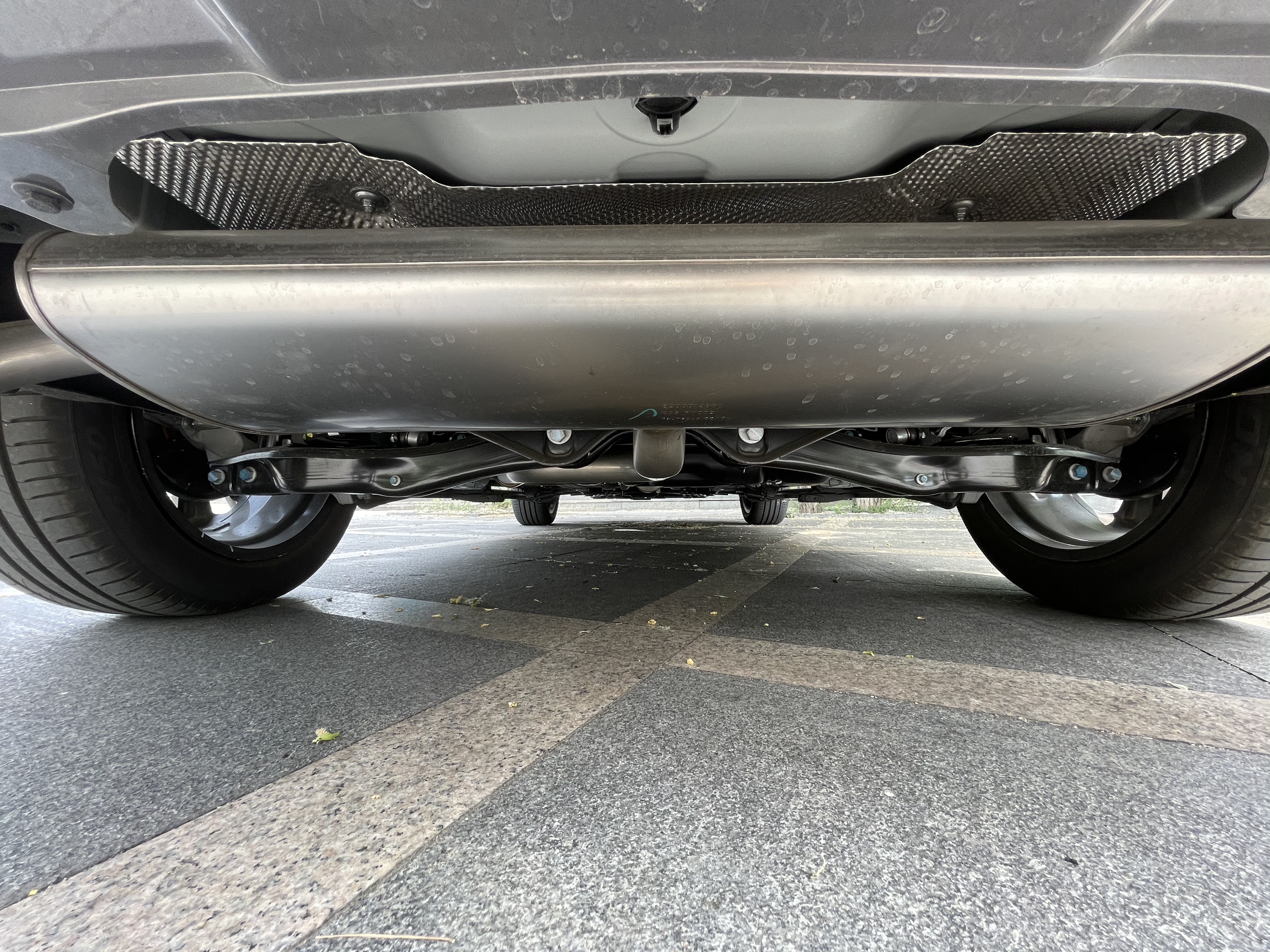 东风风神皓极马赫双擎评测,东风风神皓极混动推荐买吗