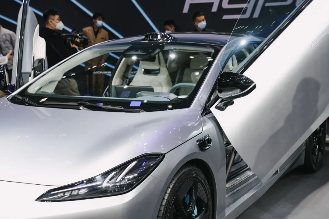 广州车展保时捷红色概念车,便宜带尾翼的保时捷车有哪些