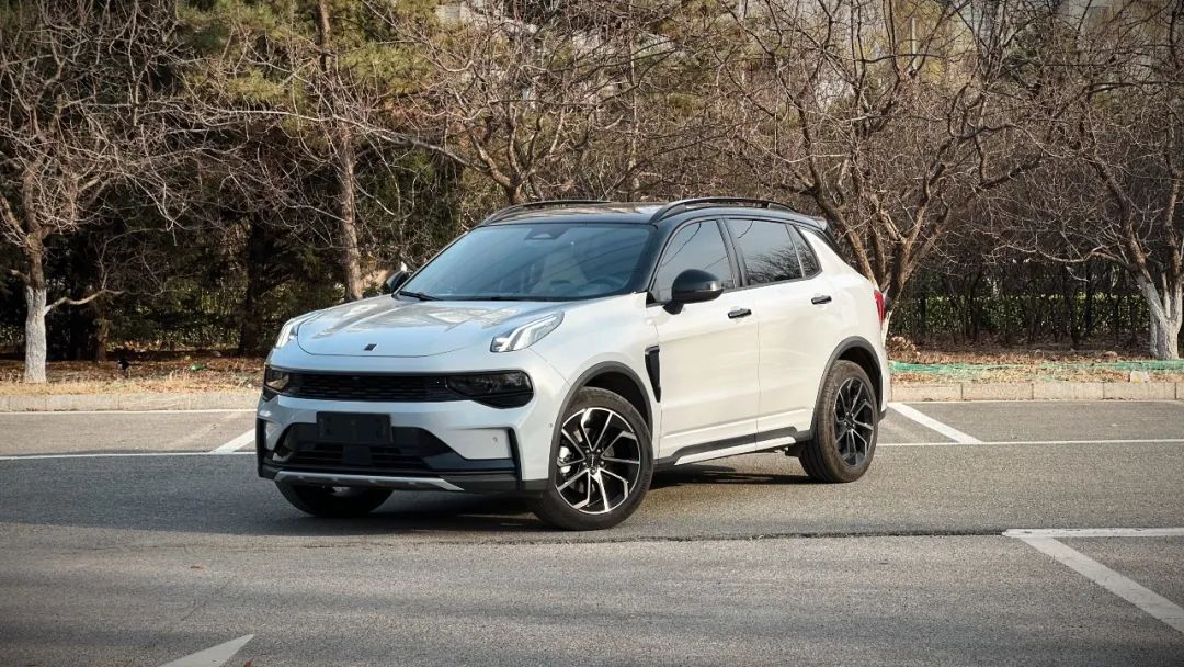 选领克01还是选xt4,选领克01还是领克05