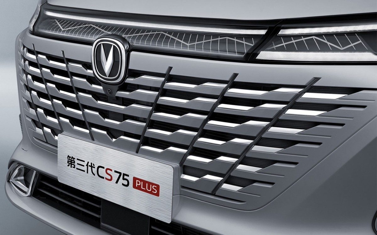 长安cs75plus第三代为啥销量高,长安cs75plus第三代尊贵与领航