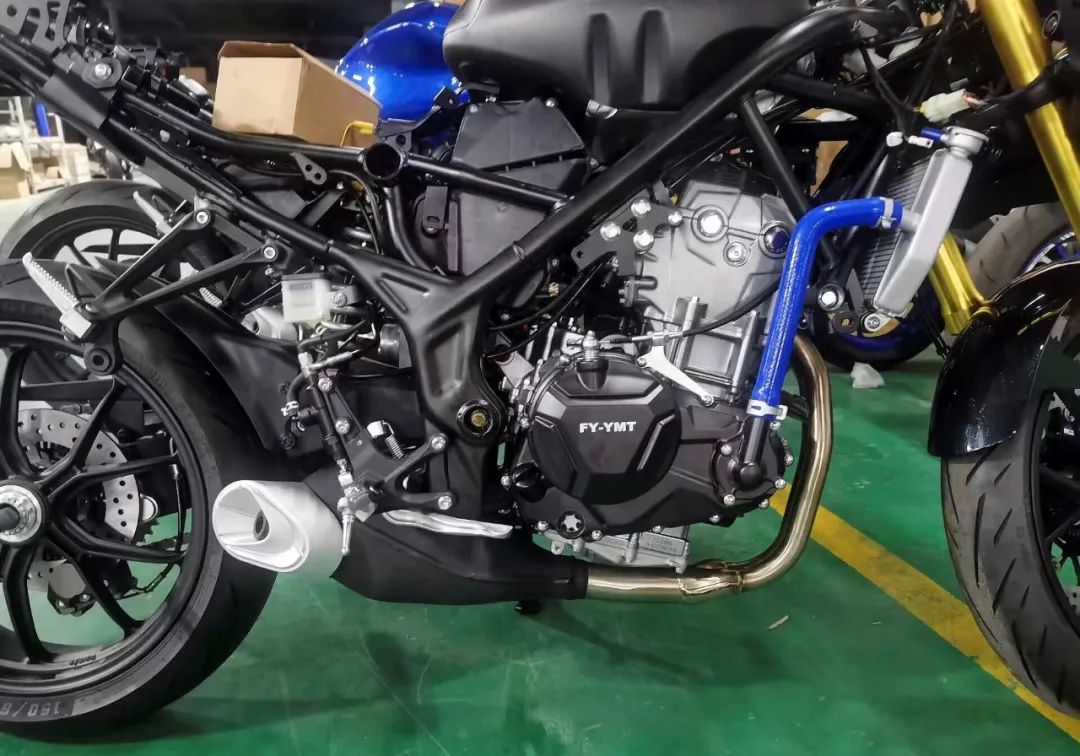 飞鹰rm350试驾,飞鹰新车r3