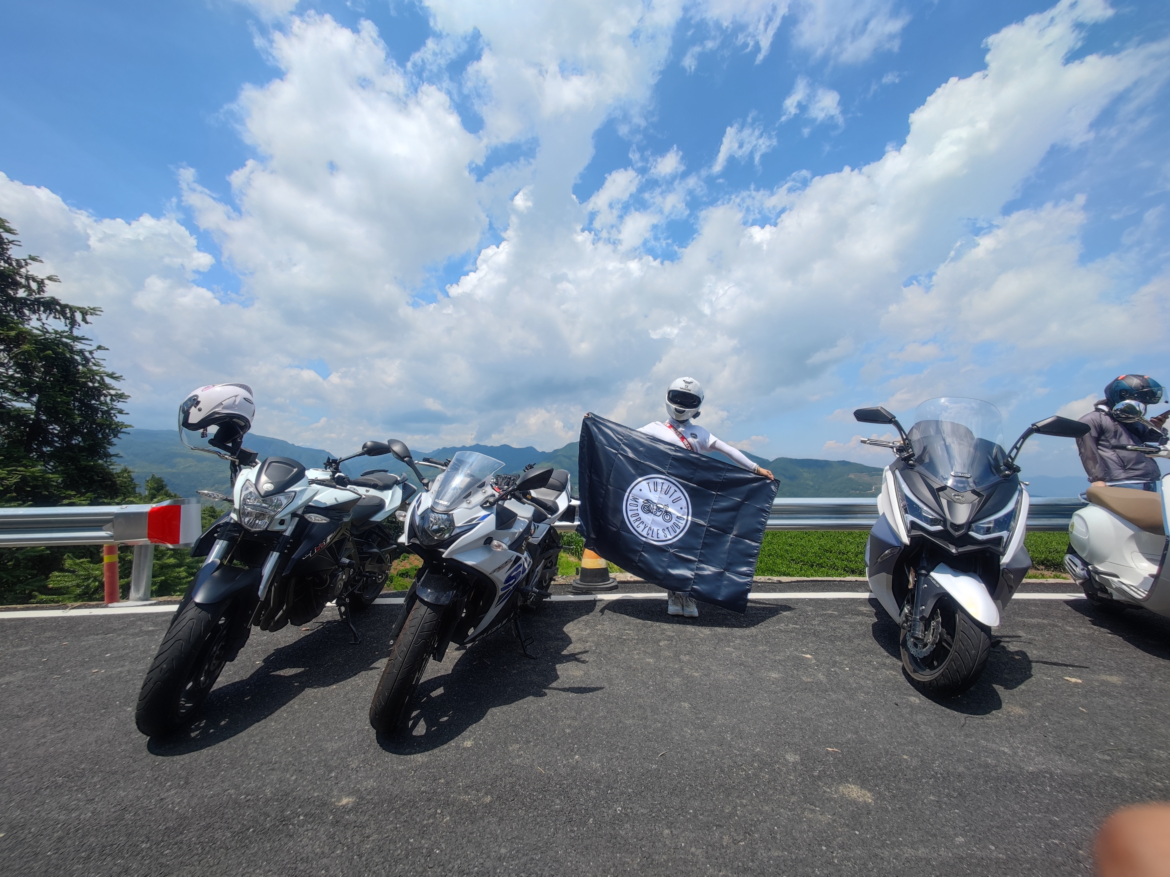 国产力刻318双缸大绵羊踏板落地价,力刻318踏板骑行感受