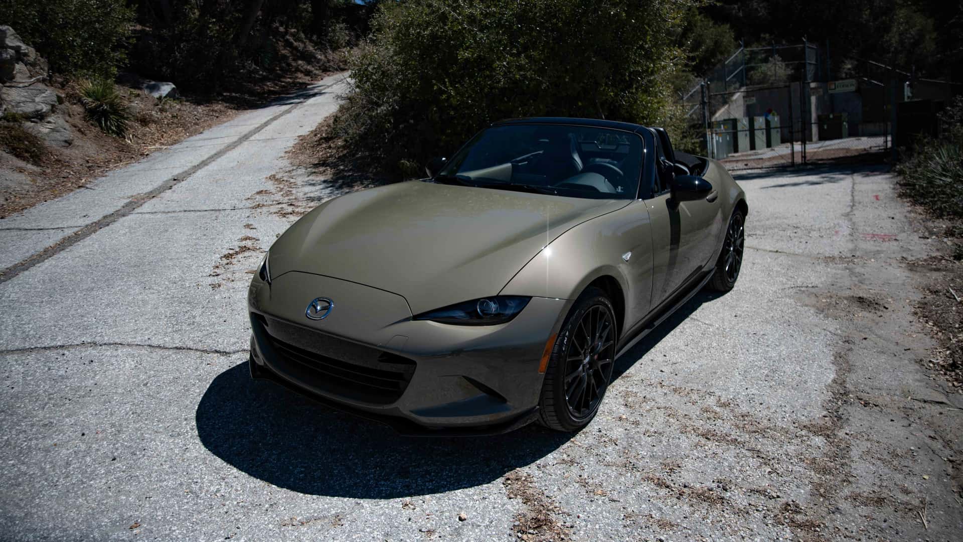 马自达mx52.5l质臻版,马自达mx52.0手动