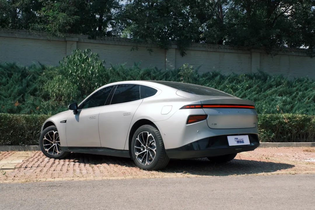 小鹏p7试驾视频音响效果,小鹏p7深度试驾三天