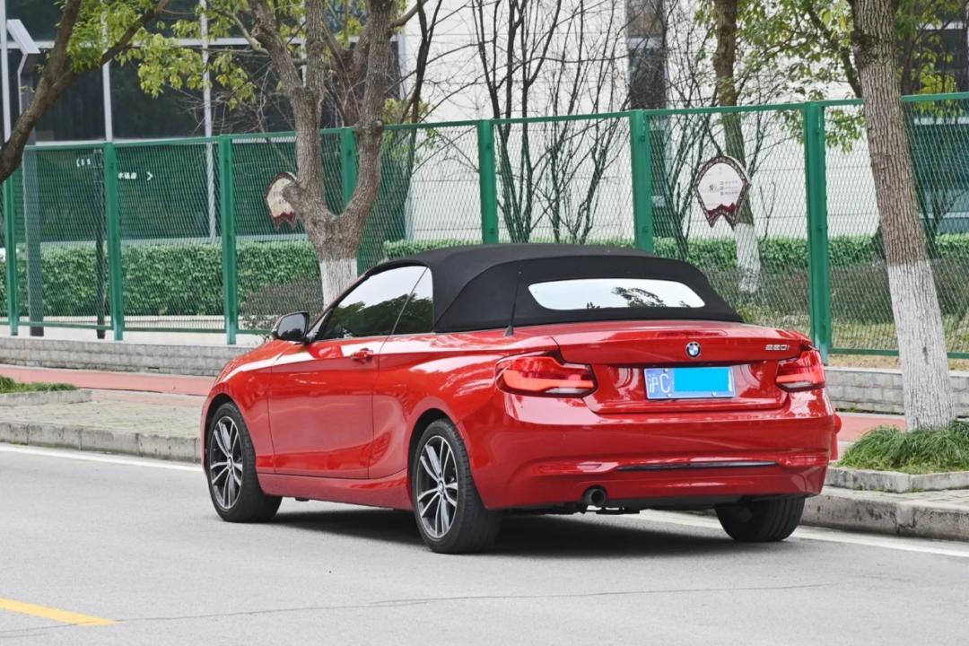 二手宝马2系敞篷选哪一款,宝马220i敞篷2024款