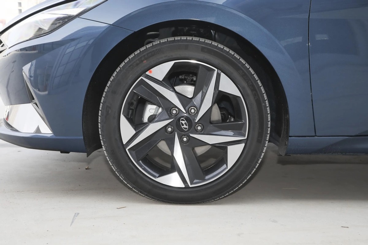 经典与年轻能擦出怎样的火花？解读北京现代伊兰特