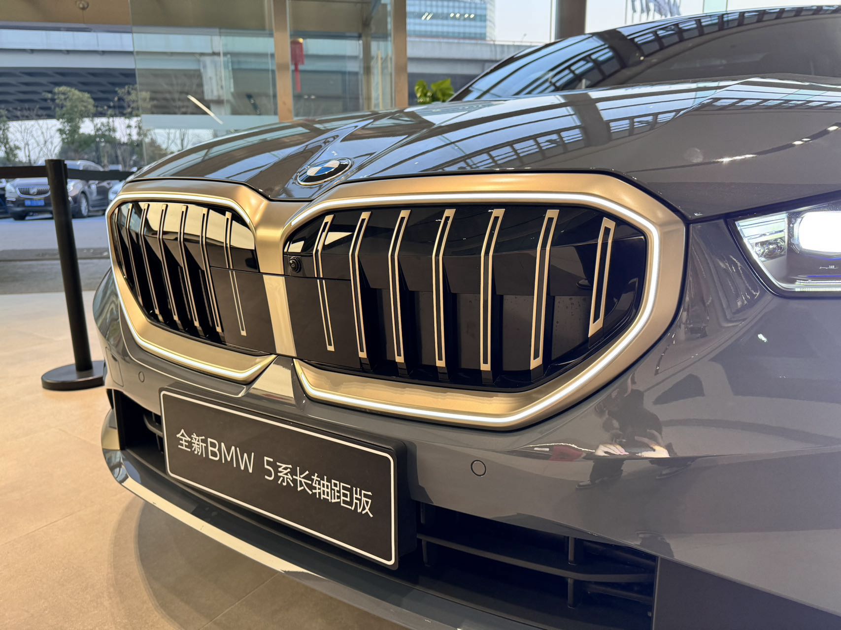 油电混合的宝马车落地价,油电混合宝马汽车报价