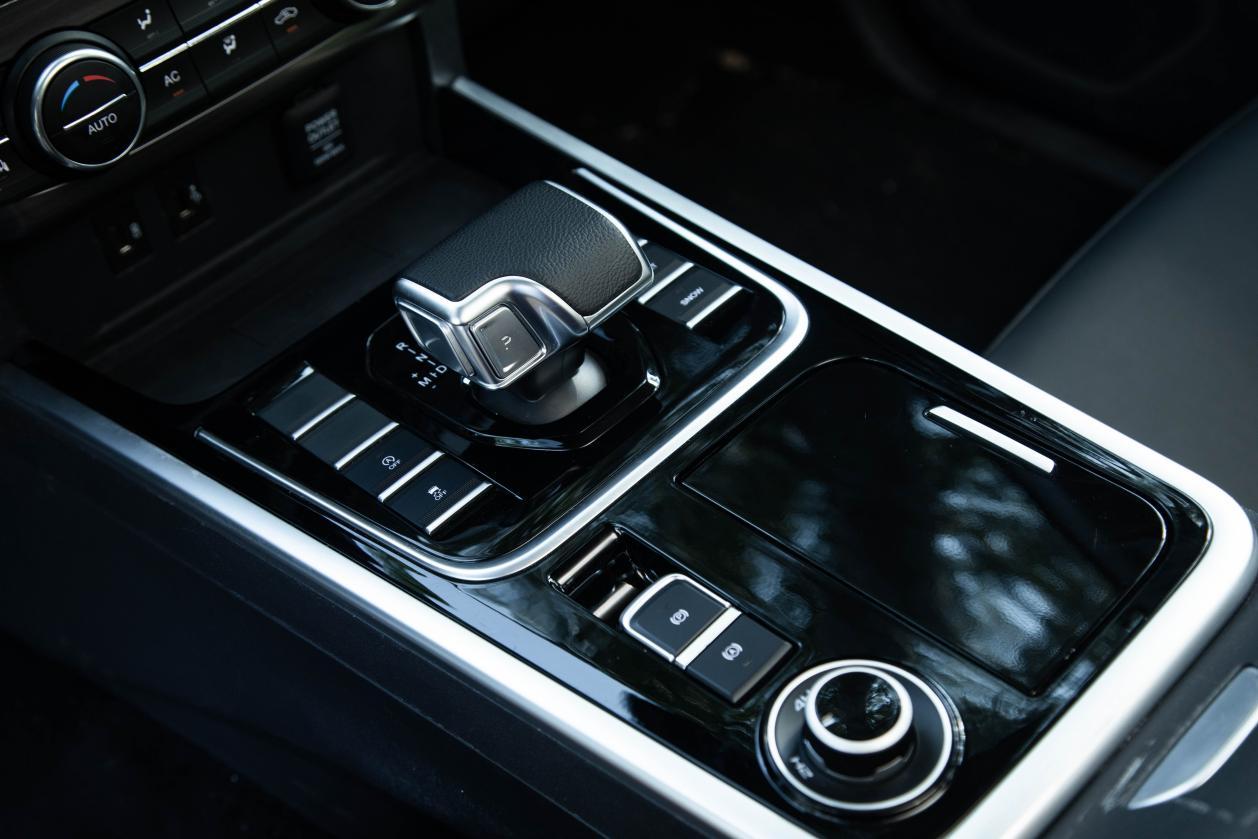 硬派越野suv10万,硬派越野suv落地价