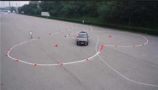 新款标致4008深度评测,标致40081.8t