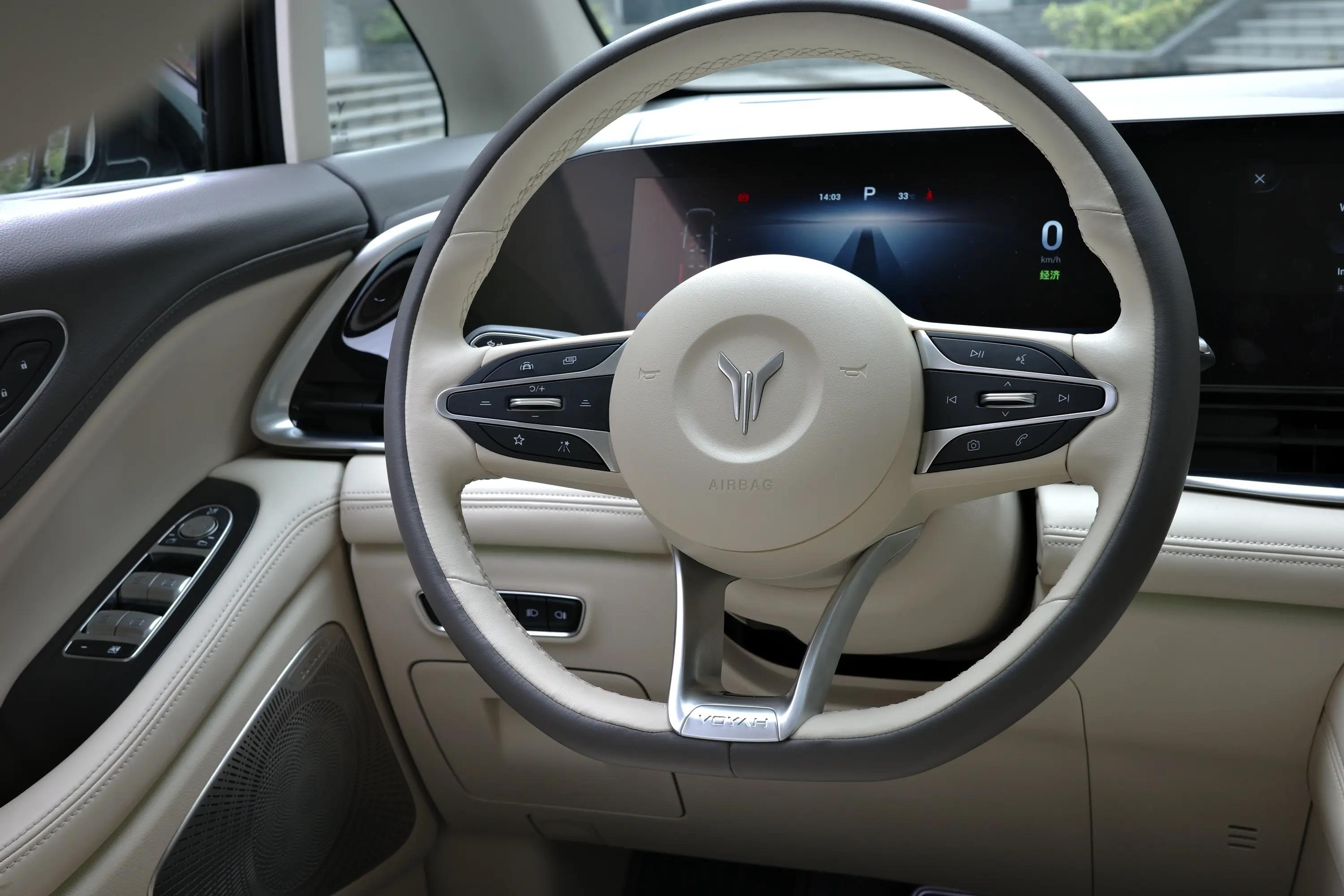 岚图梦想家和gl8整车价格对比,岚图梦想家和gl8空间对比