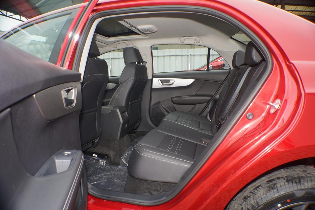 比亚迪秦ev纯电上路实测,比亚迪秦ev纯电测评