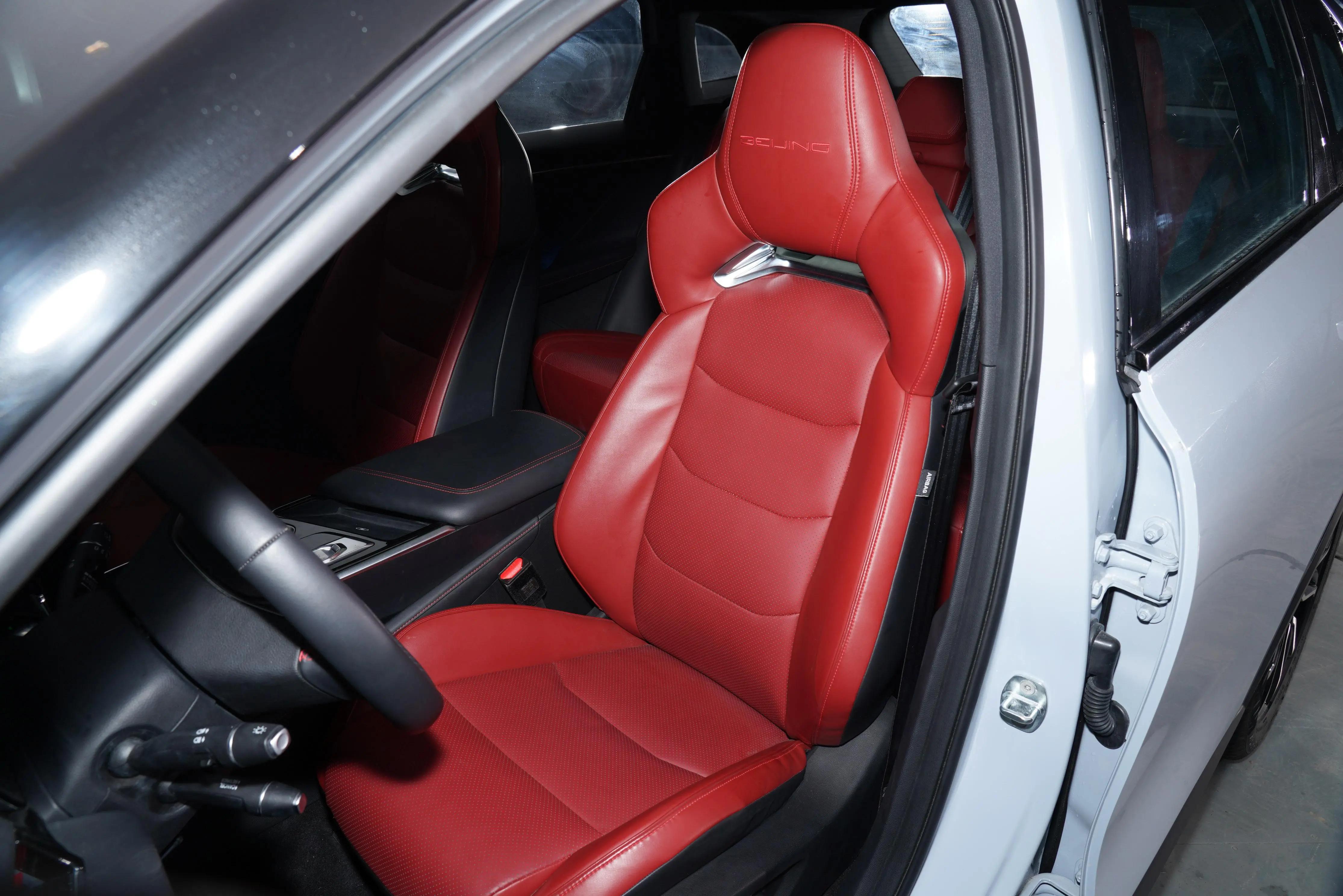 北京汽车魔方全方位解析,北京汽车新魔方哪款性价比高