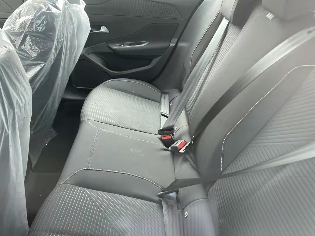 全新标致308确认将于下半年发布,全新标致308实车曝出