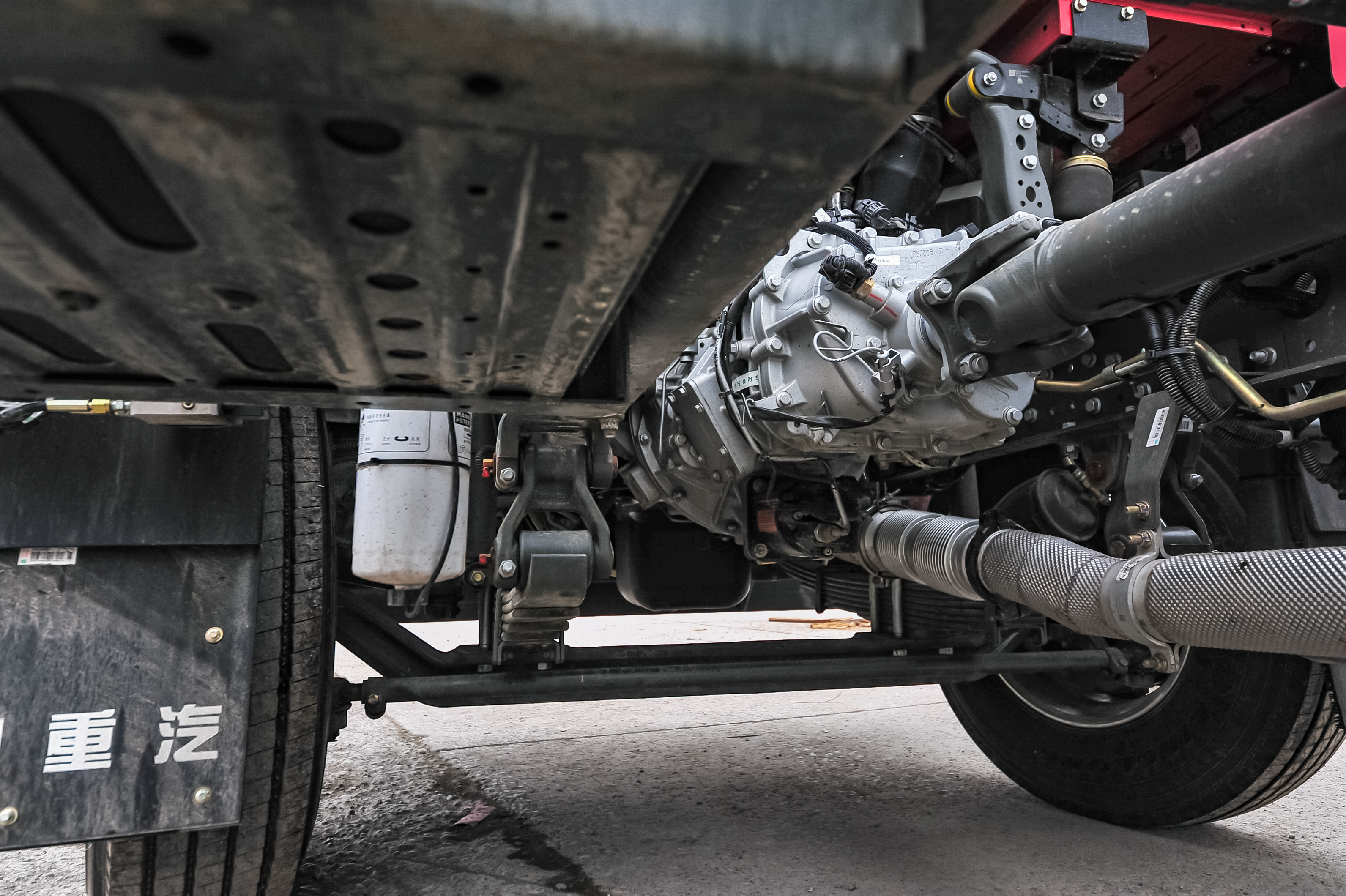 豪沃6.8米4缸220马力车型试驾视频,豪沃156马力多大