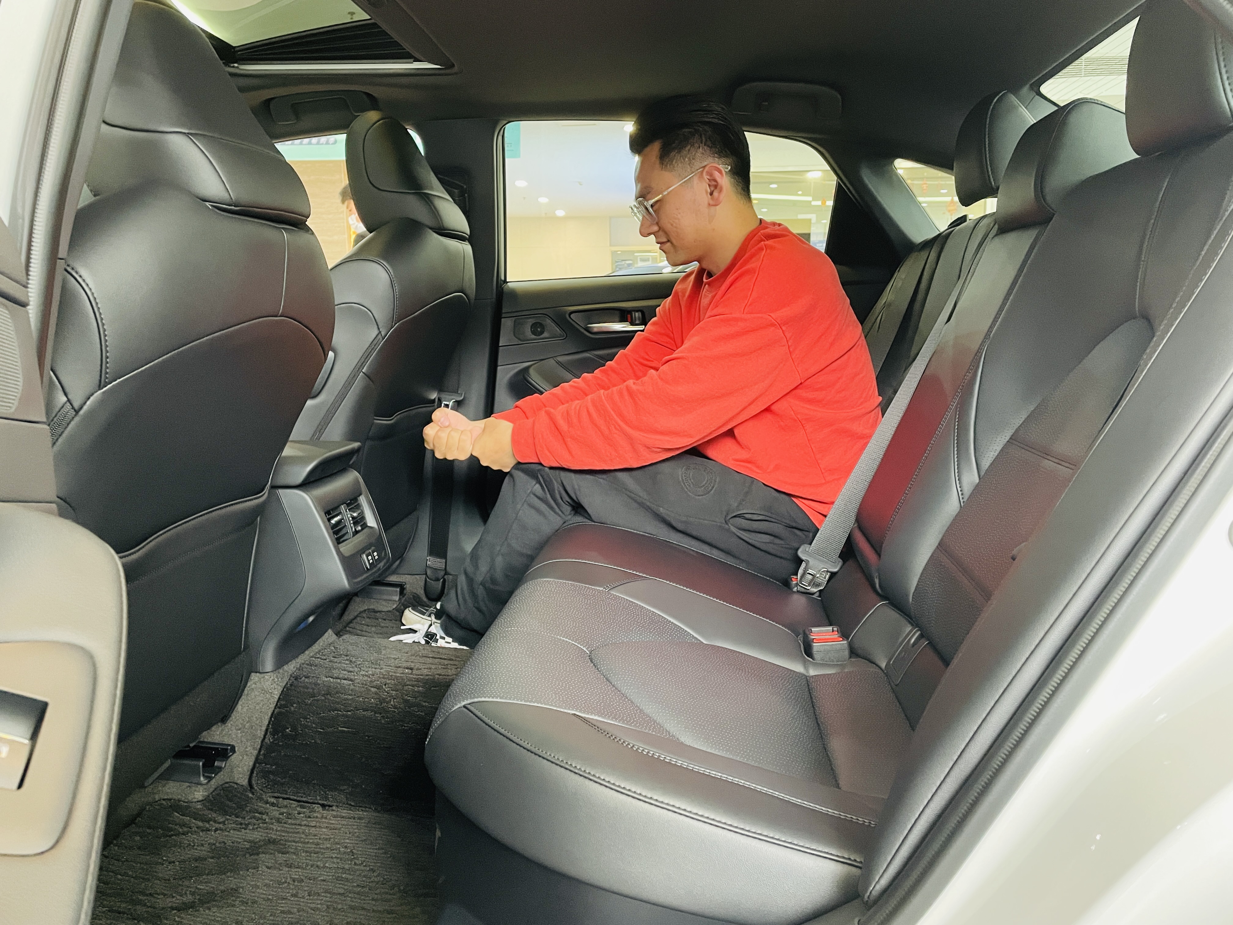 丰田亚洲狮深度体验,沉浸式体验丰田亚洲龙2023款