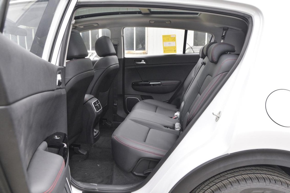 外观好看空间大的15万左右的车,2019款自动两驱2.0起亚kx5