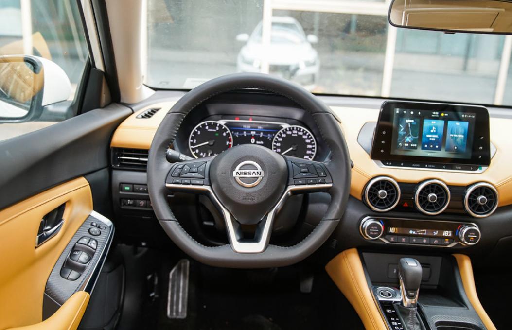 排在销量首位的日产轩逸,新款轩逸哪款销量最高