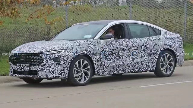 四缸福克斯换代蒙迪欧回归,福克斯2019款蒙迪欧