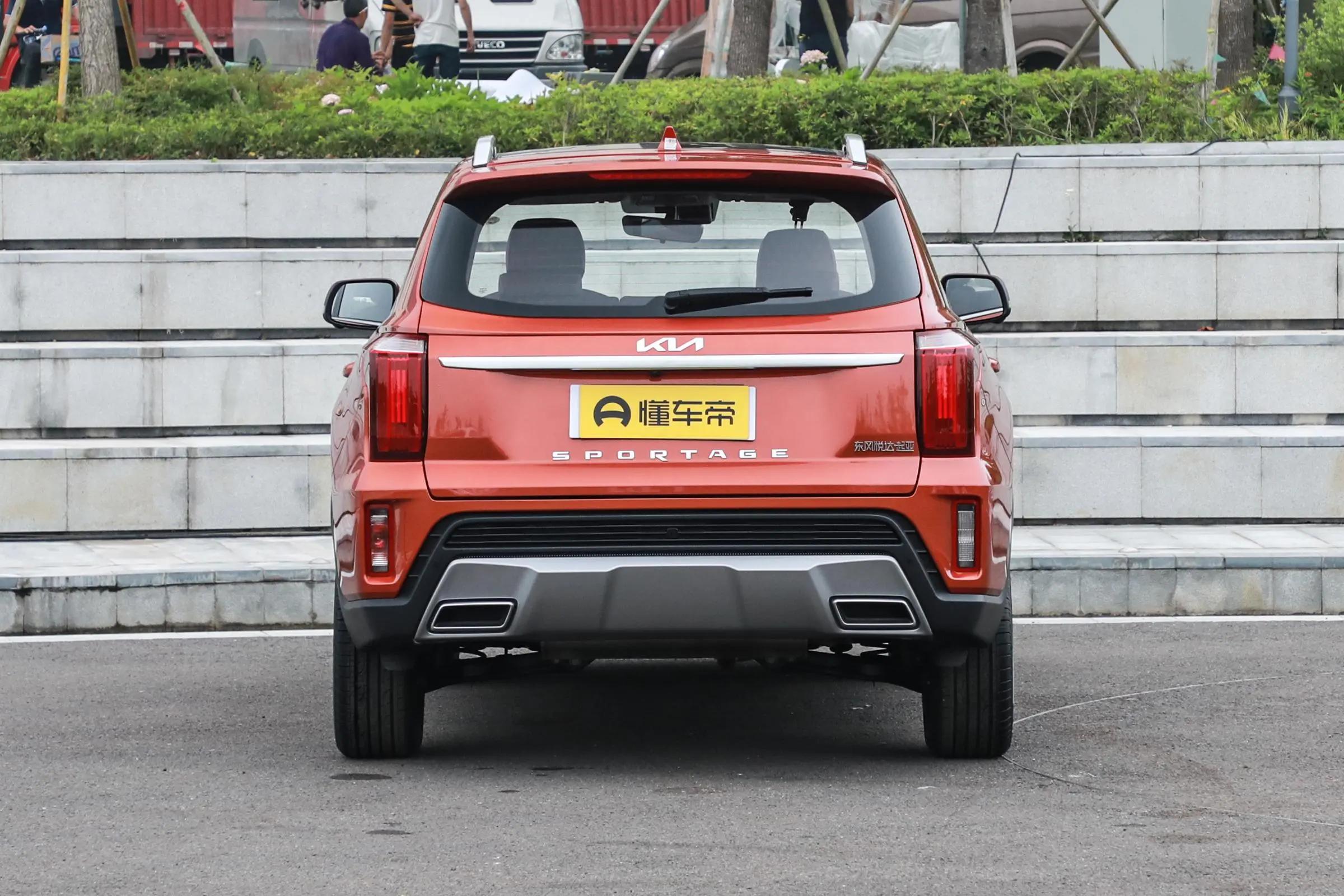 2021起亚智跑2.0油耗和质量怎样,起亚智跑手动挡有四驱吗