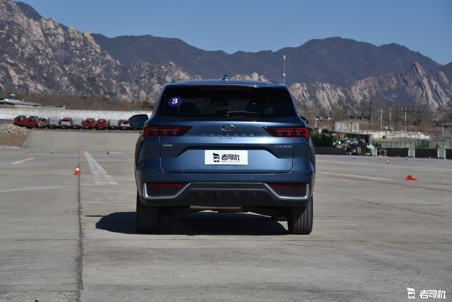 15万落地1.8t最强合资suv推荐,长安福特领睿2022新款suv体验