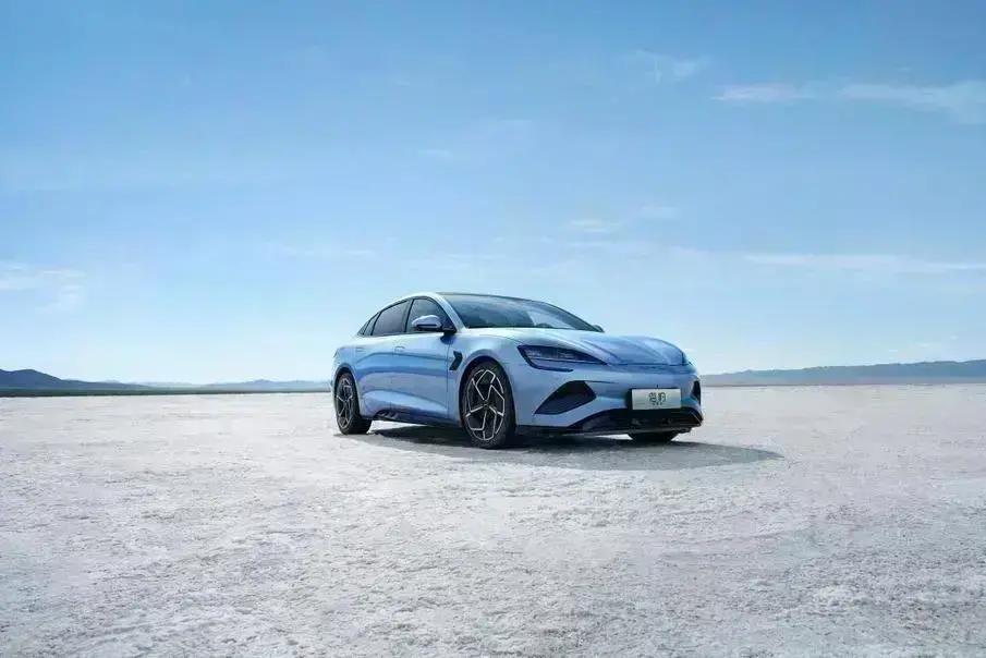 海豹冠军版尊贵型降价,海豹冠军版700km尊贵型落地价格