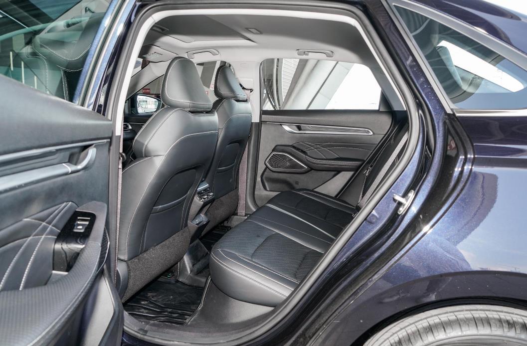 上班族买好车,上班族二三十万买什么车好