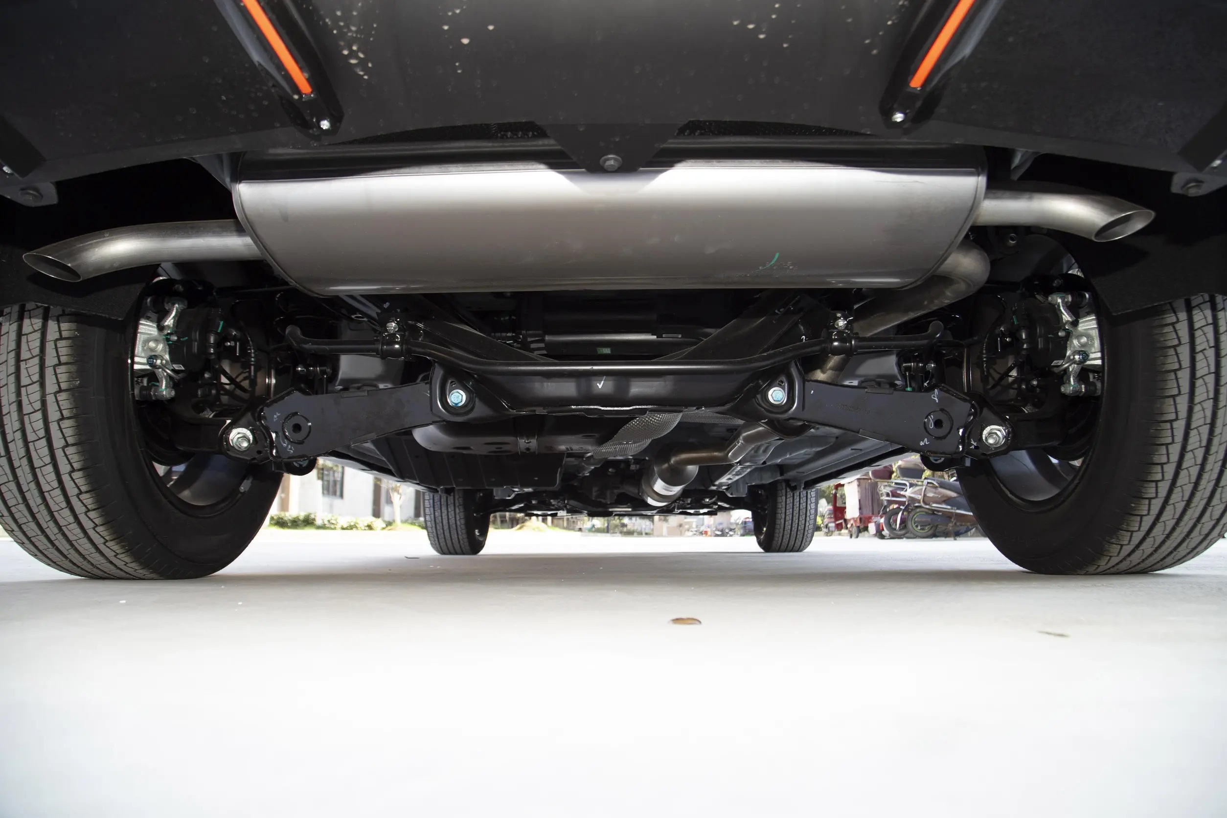 9.59万元起东风风神ax7马赫版上市,东风风神ax7马赫版落地价格优惠